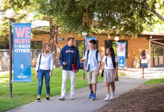 Justin-Siena High School 학교 사진 - 청담원유학원