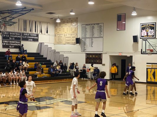 Bishop Montgomery High School 학교 사진 - 청담원유학원